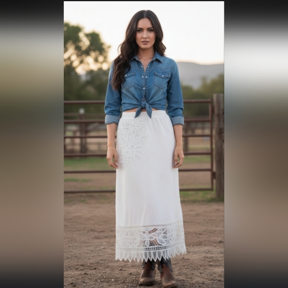 Cotton Lace Hem Bohemian Cottagecore Embroidered Stretch Waist Lined Midi Skirt